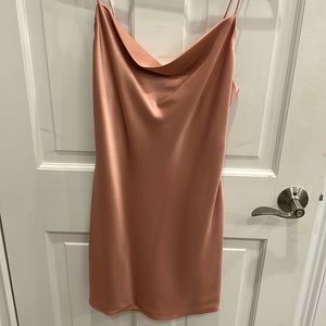 Amazing Alice & Olivia pink little dress